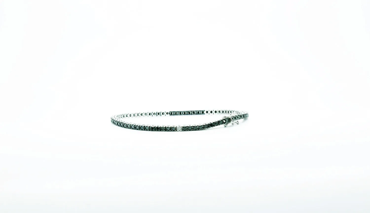 2.70 carat Black Diamonds Tennis bracelet with one white diamond