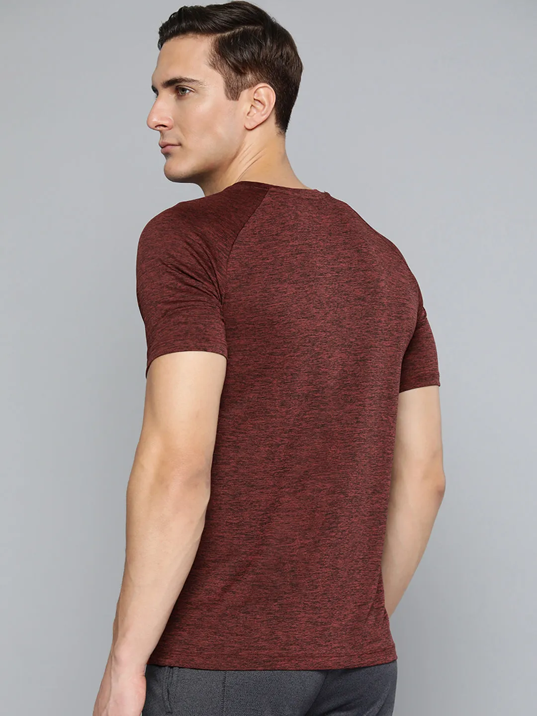Alcis Men Maroon Slim Fit Running T-shirt