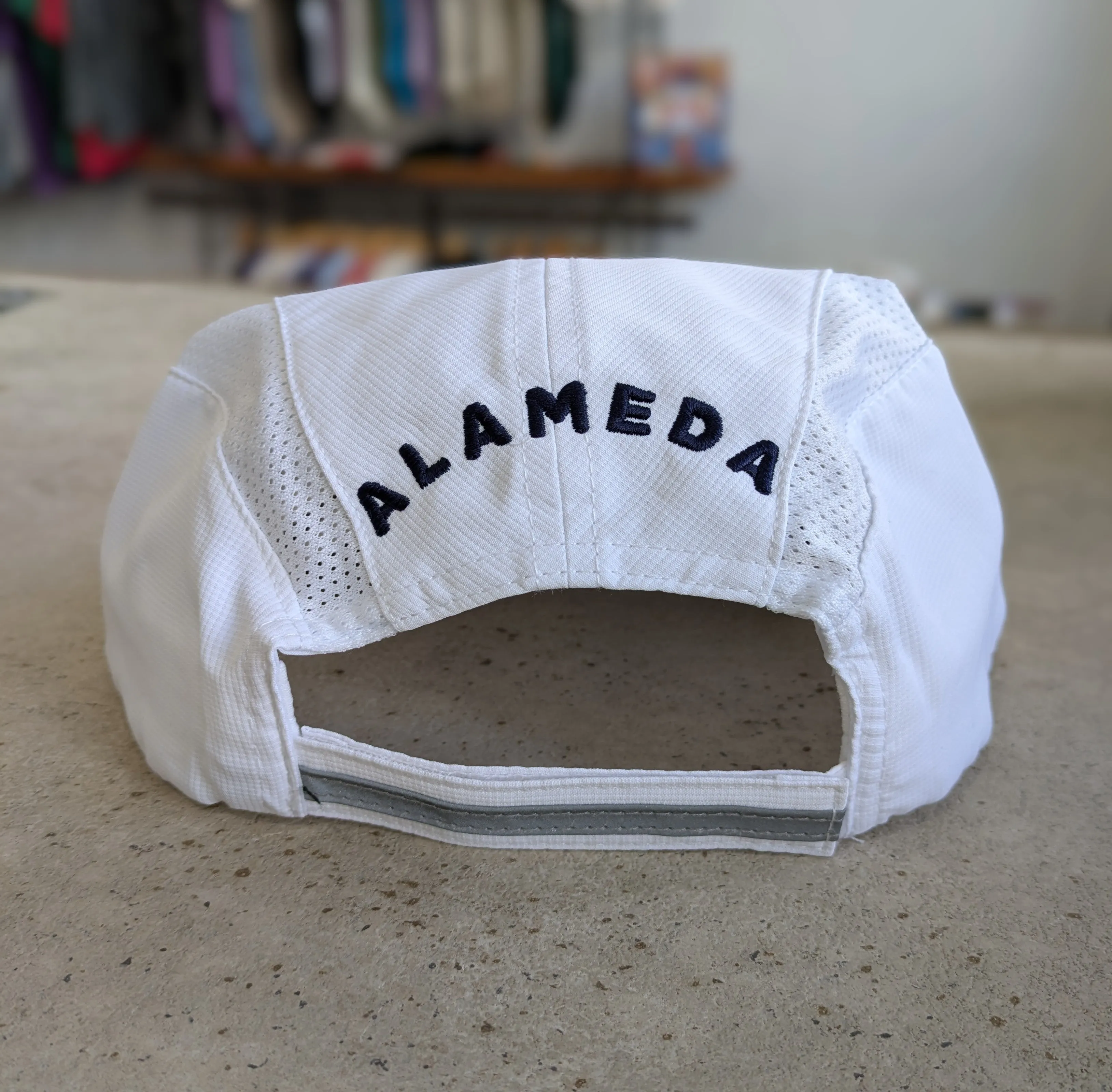 ANCHOR ALAMEDA (CIRCLE) RUNNING HAT