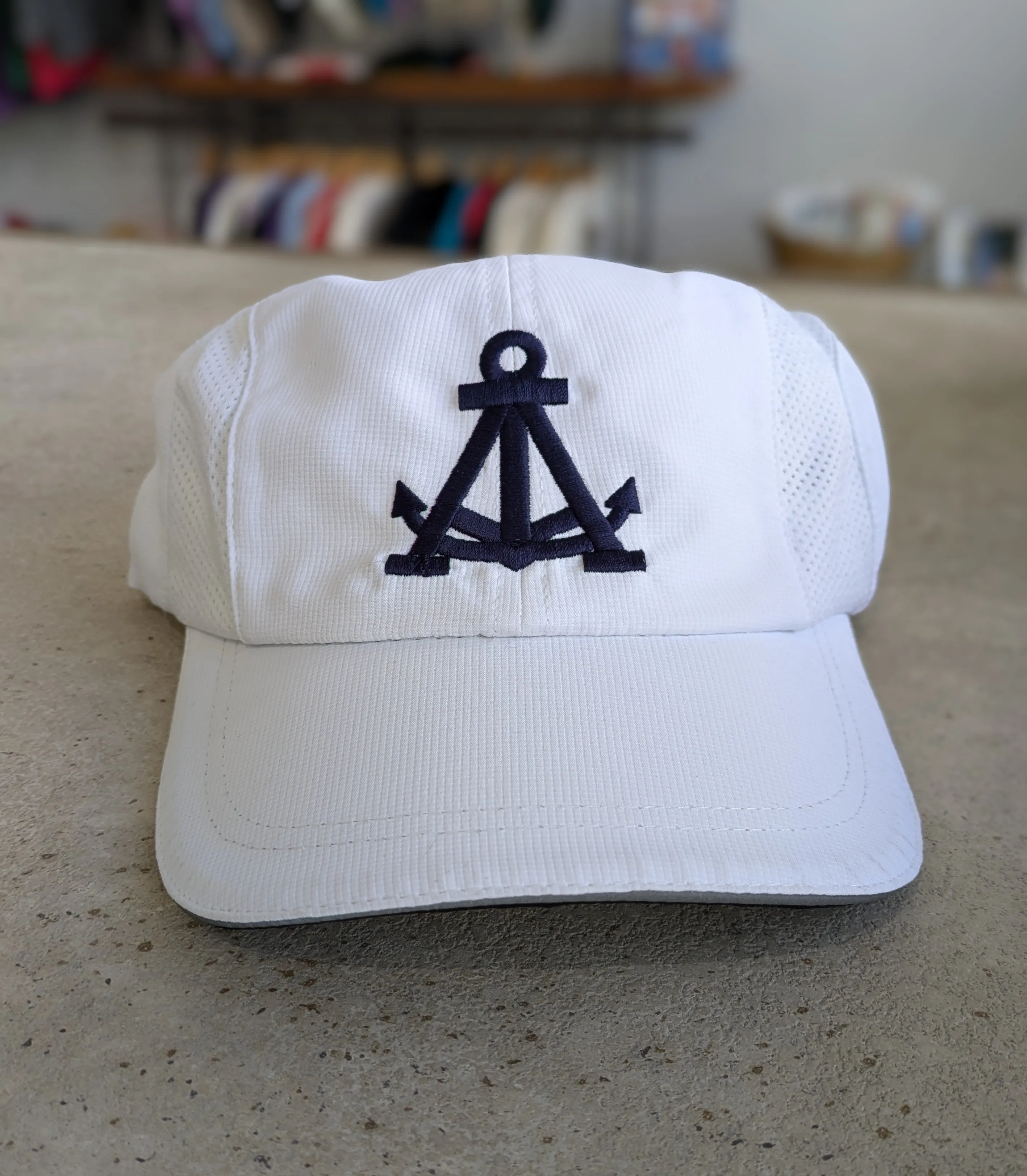 ANCHOR ALAMEDA (CIRCLE) RUNNING HAT