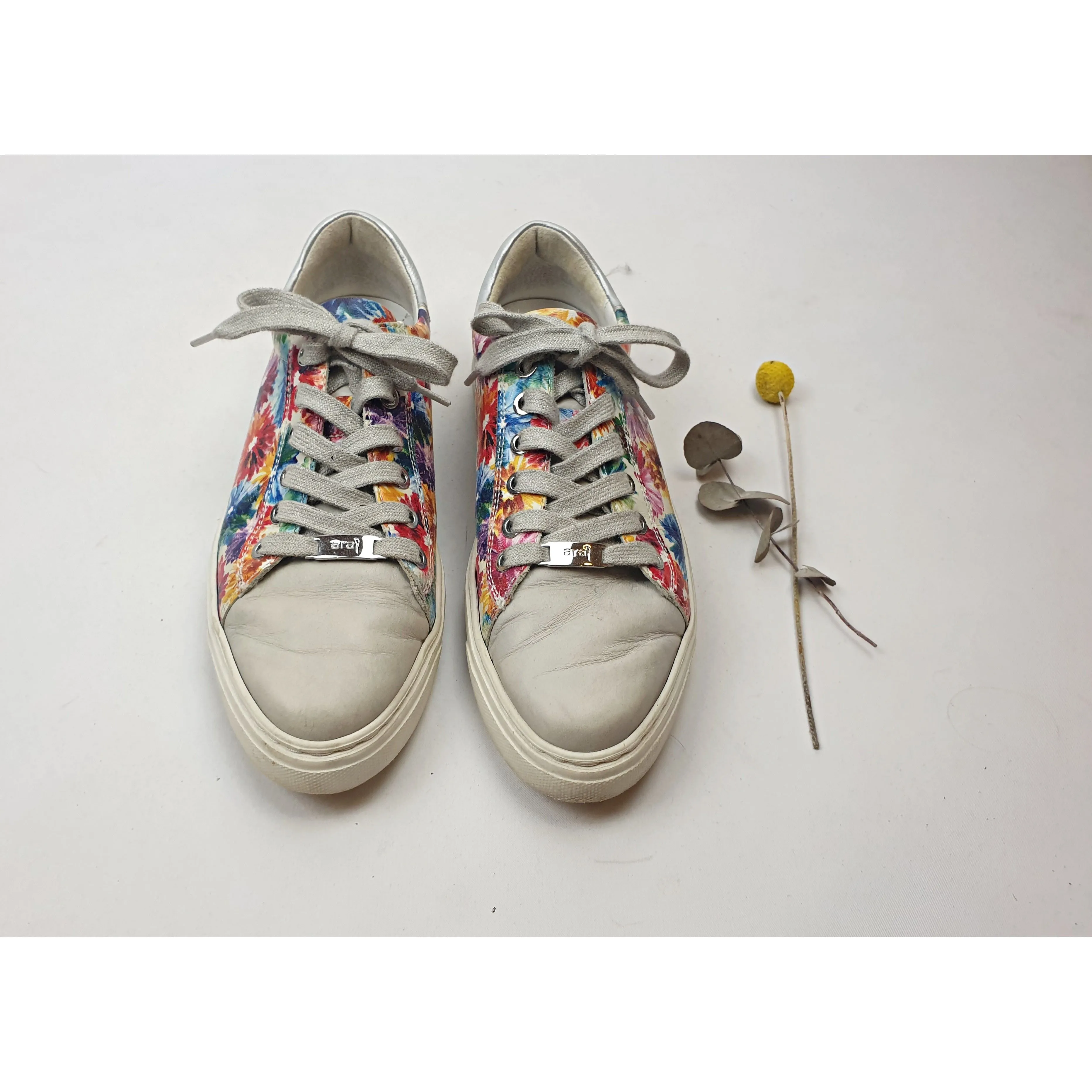Ara flower print leather laceups with grey toe and sparkly grey laces size UK 6/AU 8