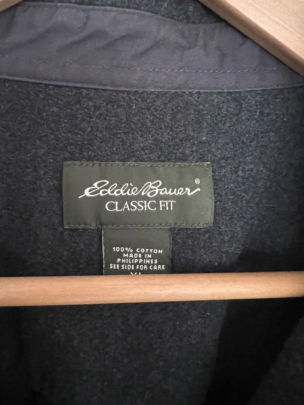 EDDIE BAUER Shirt Mens XL Dark Gray Long Sleeve Button Down Baumwolle Cotton