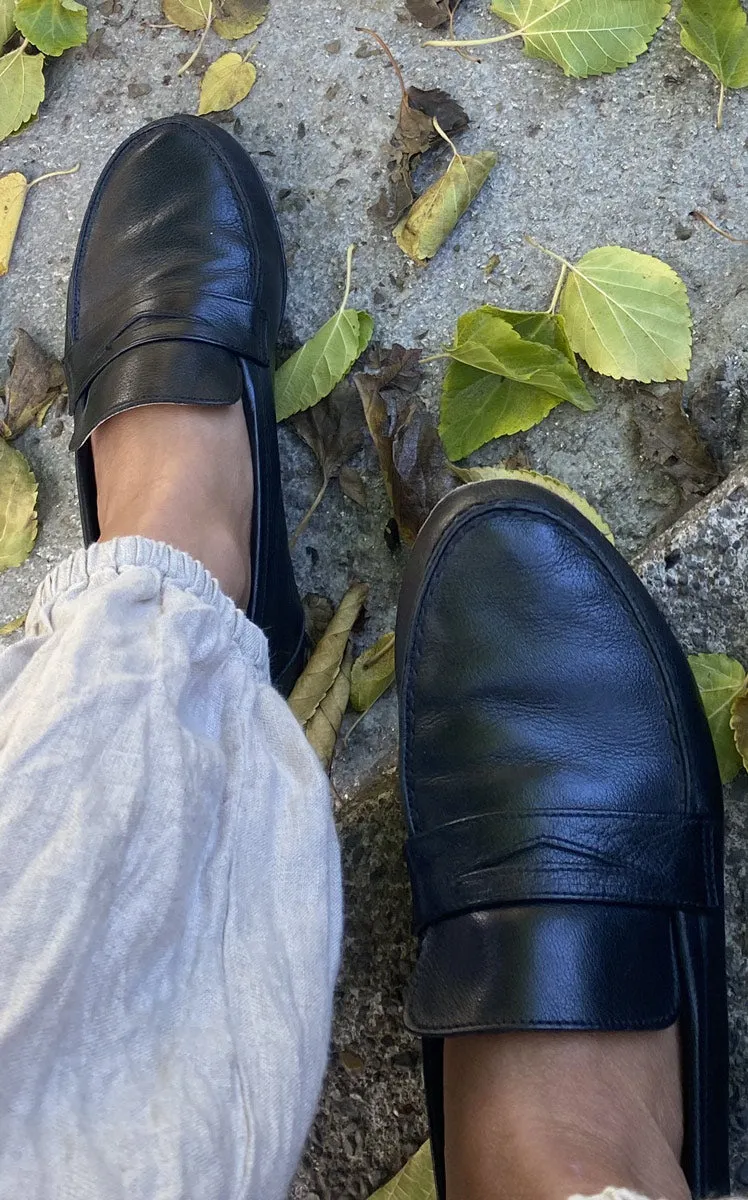Jamie Haller Loafer in Black