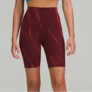 Lululemon Wunder Train High-Rise Short 8&quot; red size 4