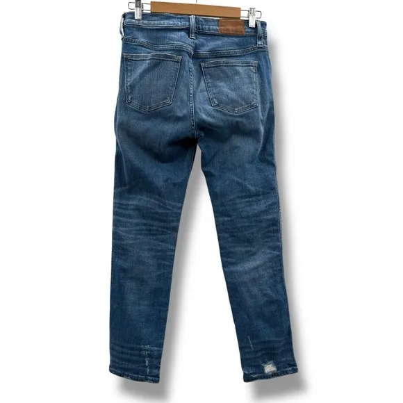 Madewell Slim Straight Jeans: Distressed‎ Button-Front Edition in Wellmoor Sz 27