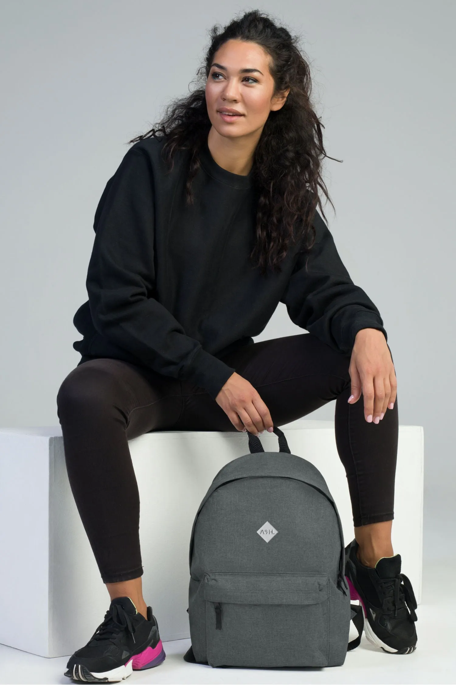 Mochila bordada A&amp;H
