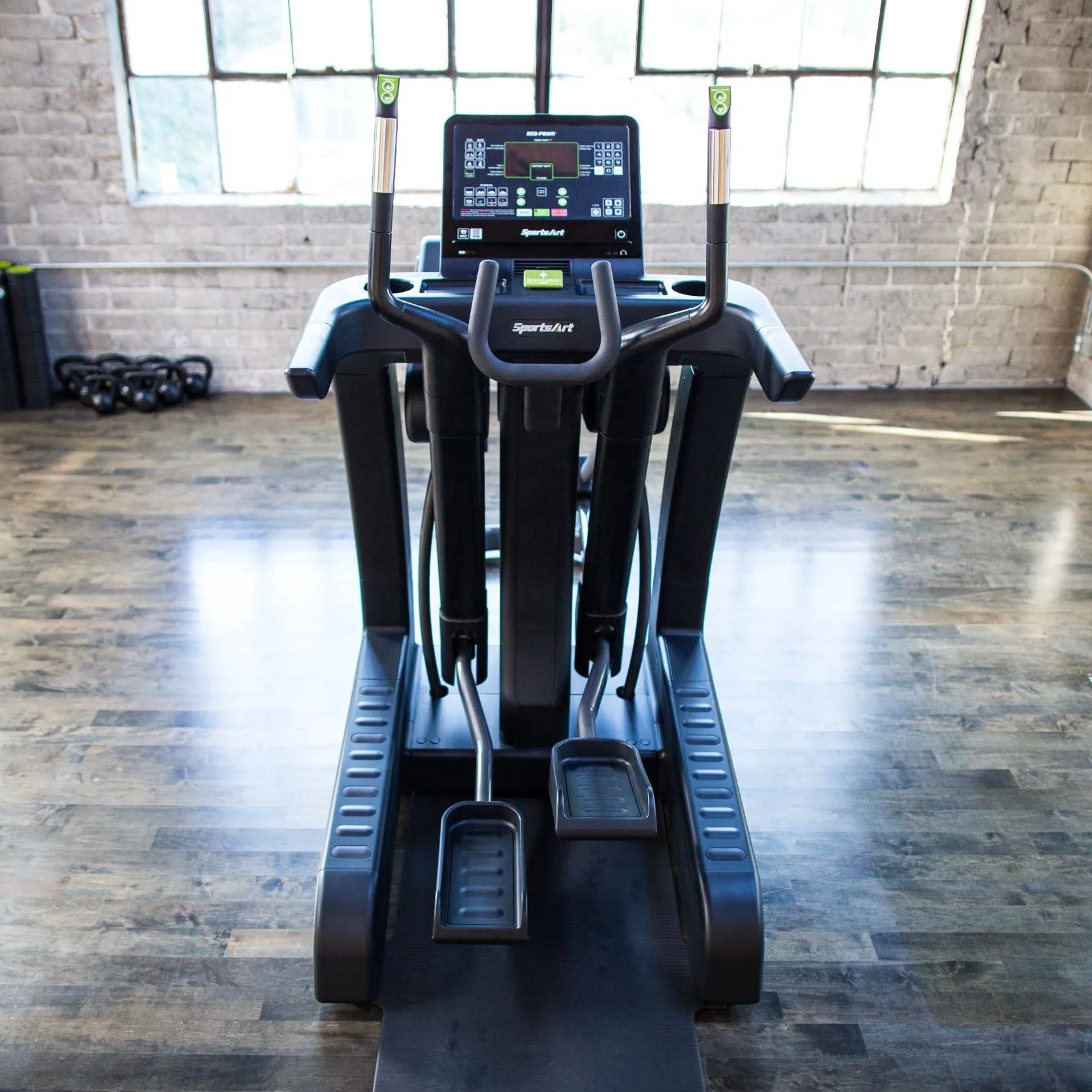 SportsArt G886 VERSO CROSS TRAINER