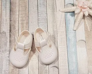 White Dimple Soft Sole Pram Shoe