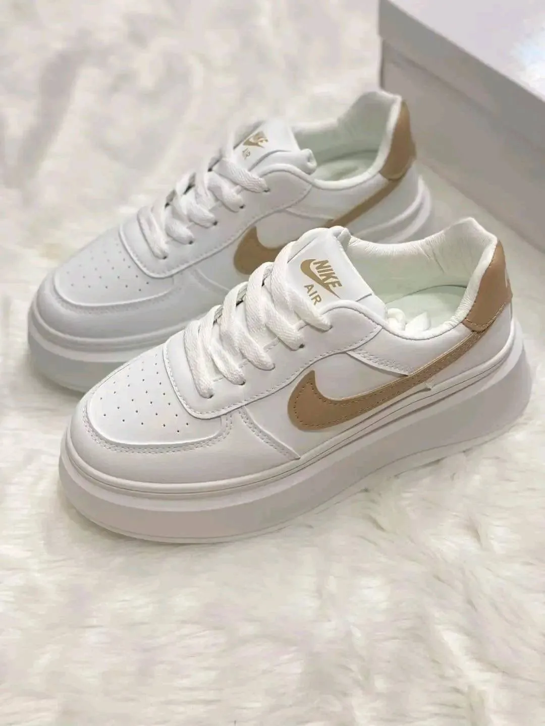 Women's Sneakers