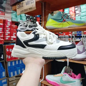 Women's Sneakers