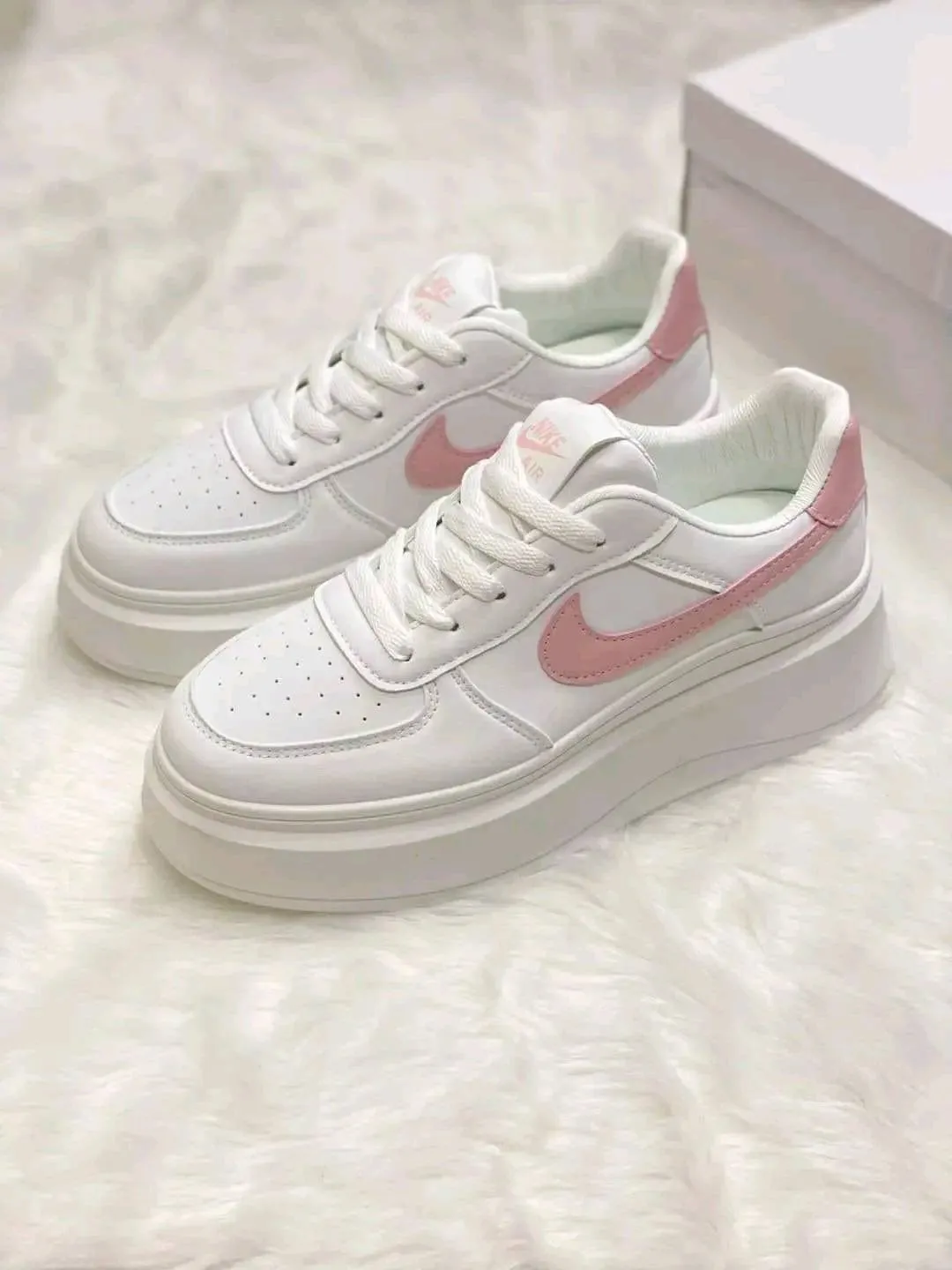 Women's Sneakers